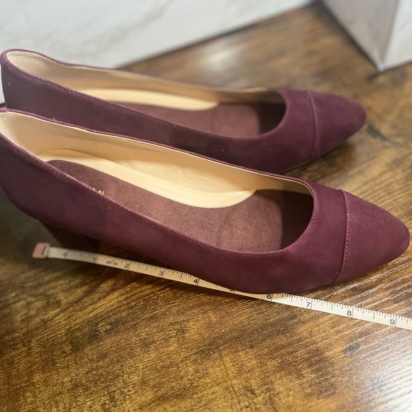 NWOT Cole Haan burgundy suede heels size 8 to 8 1/2 - Picture 8 of 10